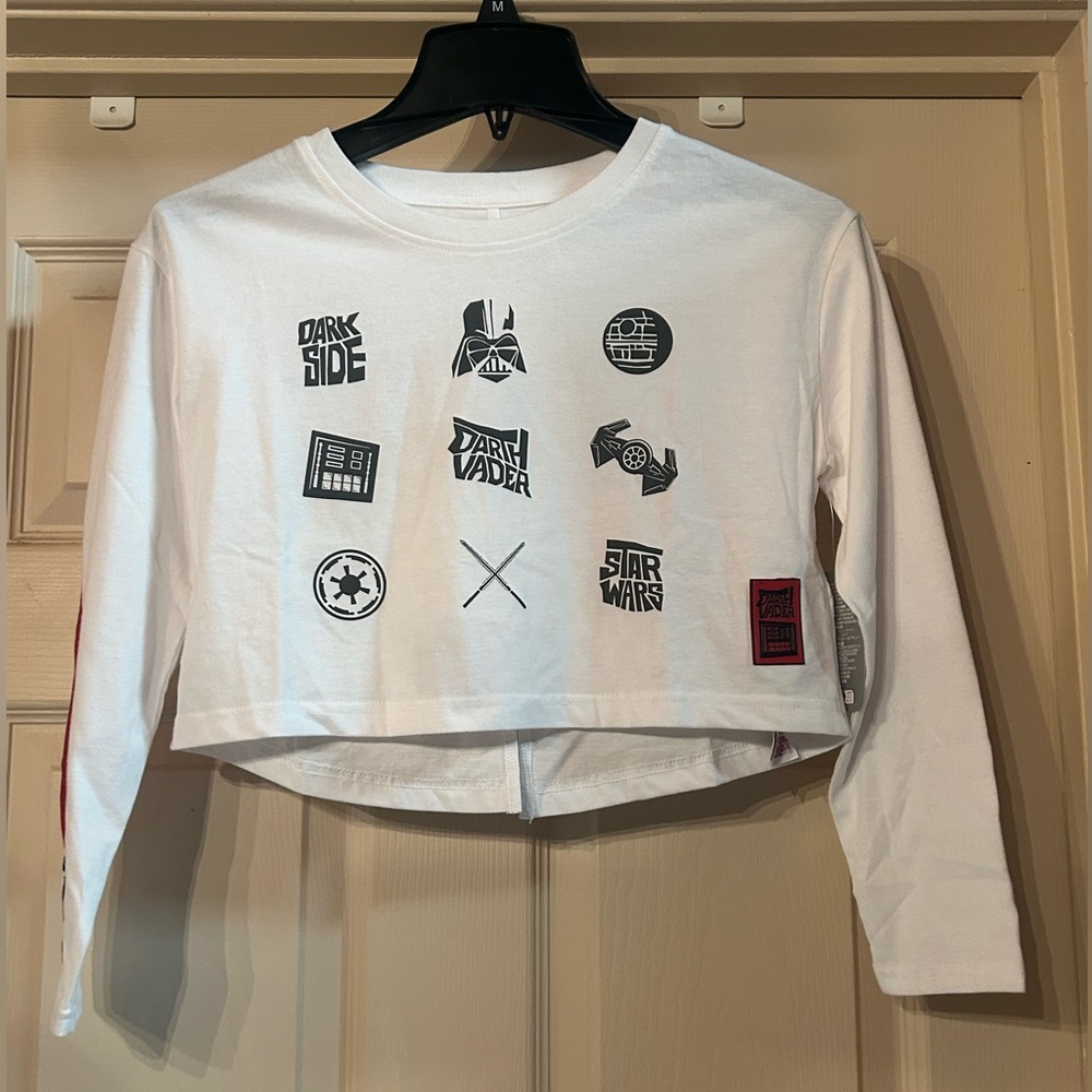 NWT Disney Star Wars Long Sleeve cropped